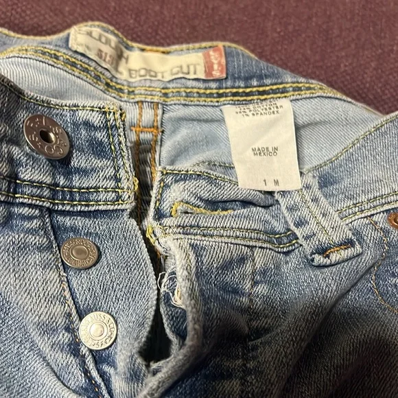 Levi’s 513 slouch boot cut button fly Jean - Picture 5 of 10